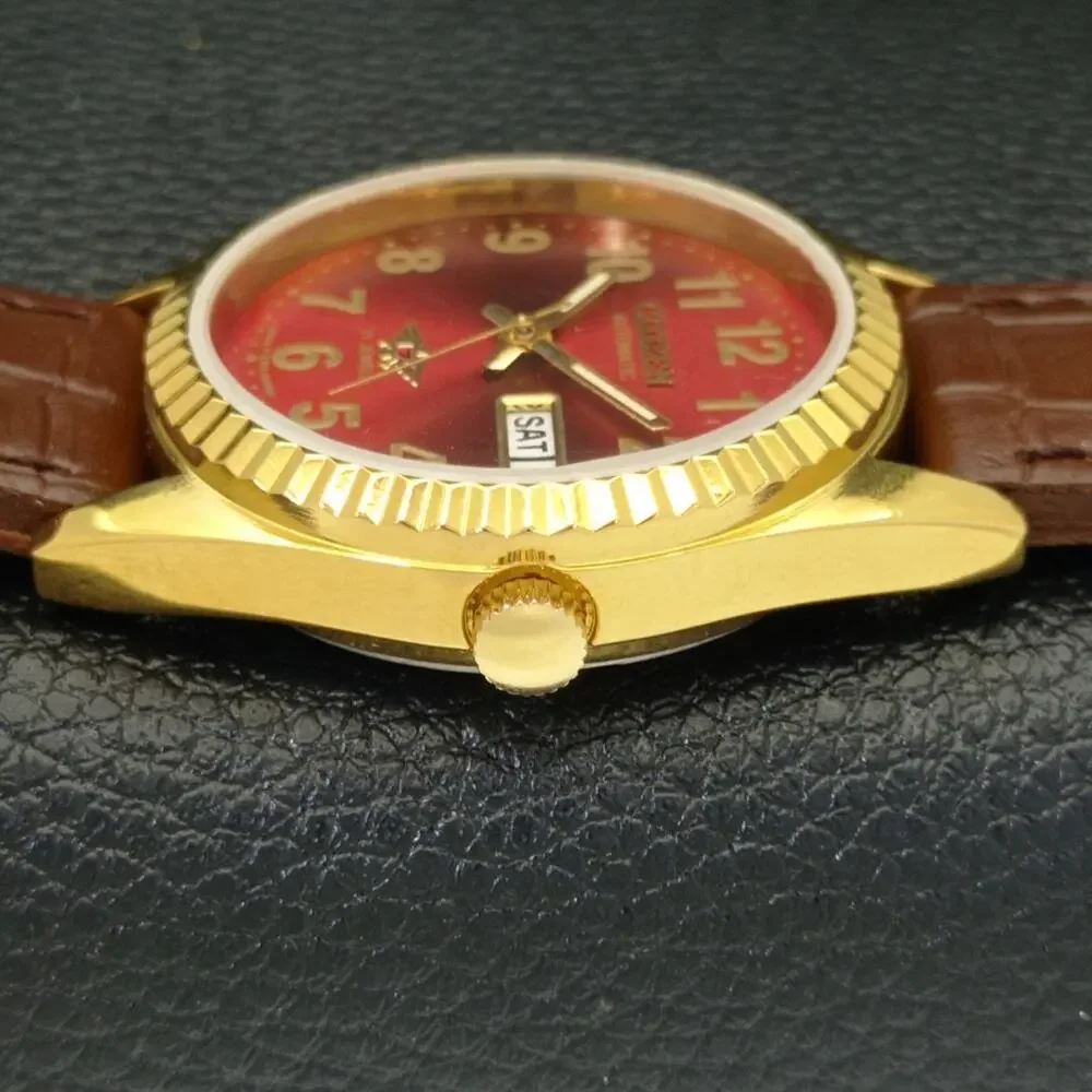 Vintage 1977 Citizen Automatic Mens Gold Watch W/daydate & Red accents - Picture 5 of 8